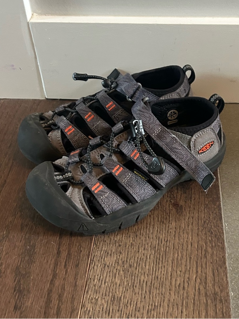 Keen Size 2 Boy's Sandals
